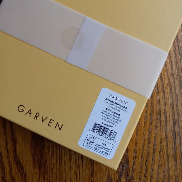 NIB Floral Journal Notebook & Pom Pom Pen Gift Set - Picture 5 of 12